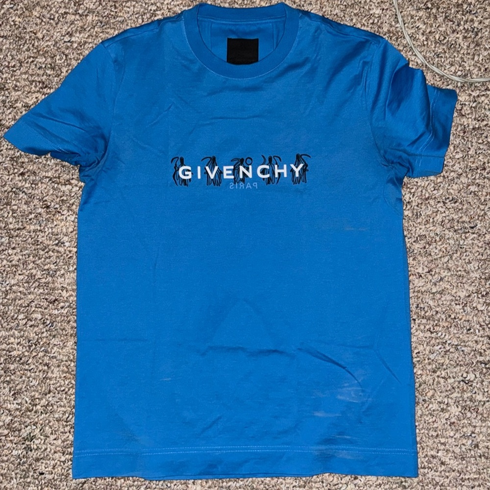 Givenchy T shirt